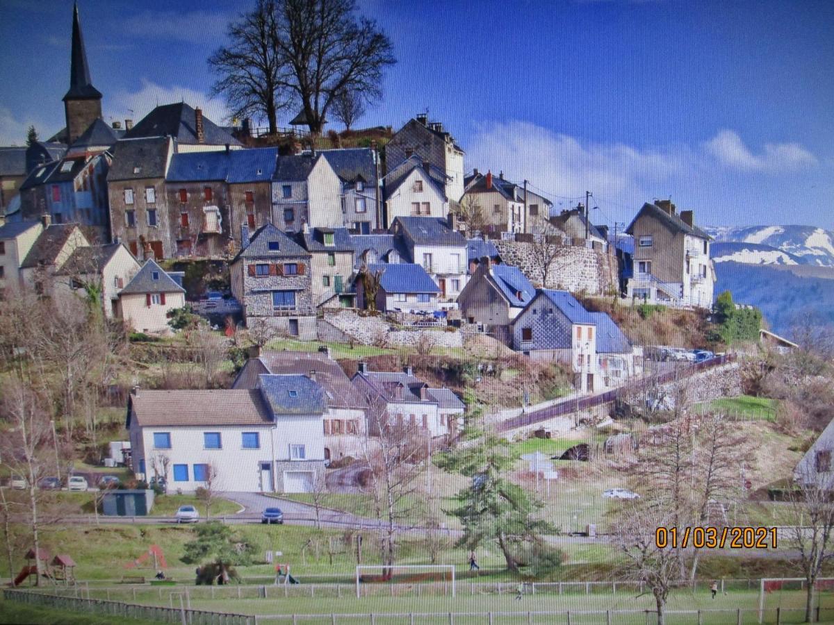 Bellevue Apartamento La Tour-dʼAuvergne Exterior foto