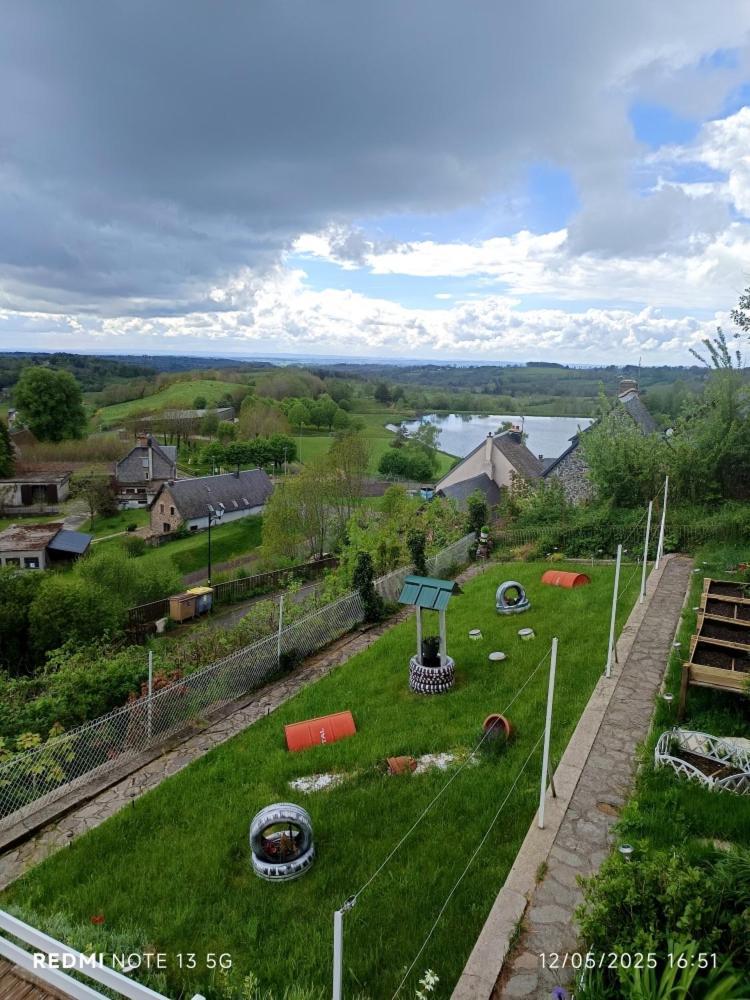 Bellevue Apartamento La Tour-dʼAuvergne Exterior foto